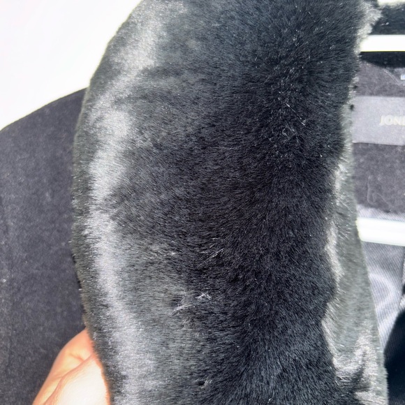 Jones New York Women 2xl Wool Long Black Coat Overcoat Faux Fur Collar - Picture 3 of 8